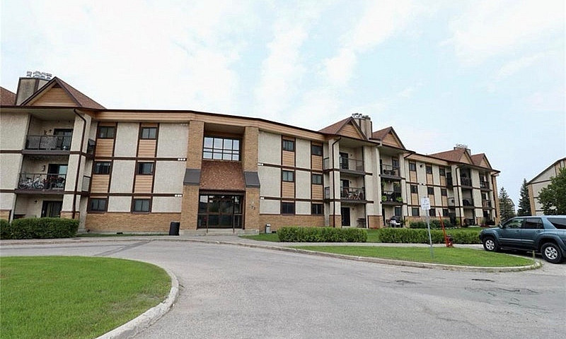 Linden Woods Condo F...