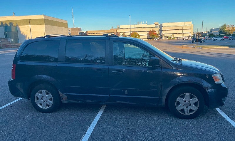 Dodge Grand Caravan ...