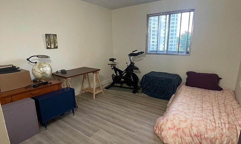 Apartment Sublet Eas...