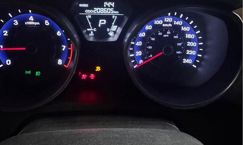 Hyundai Elantra 2012...