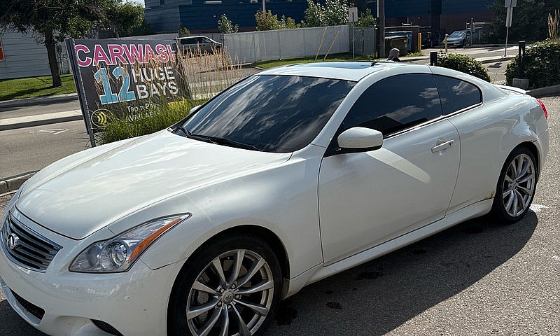 2008 Infiniti G37S...