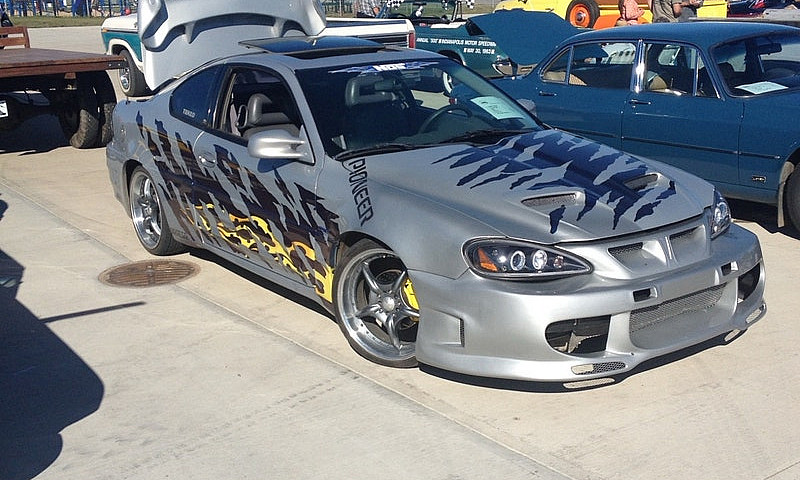 2000 Pontiac Grand A...