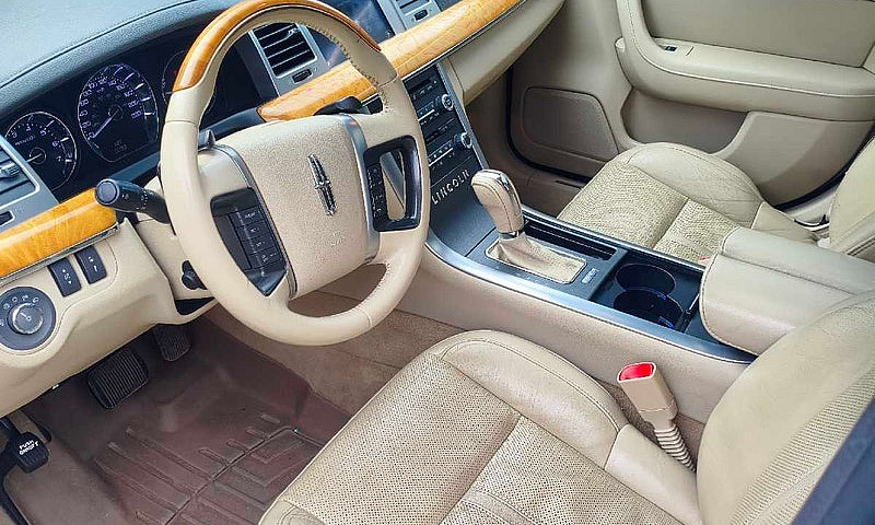 2011 Lincoln Mks...