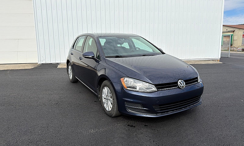 2016 Volkswagen Golf...
