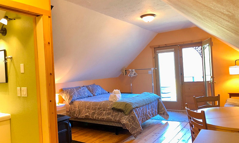 1 Bedroom 1 Bathroom...