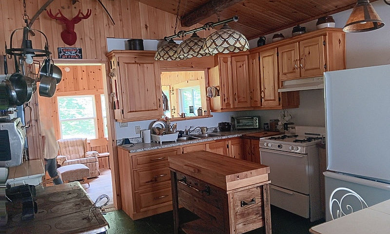 Beautiful Off-Grid C...