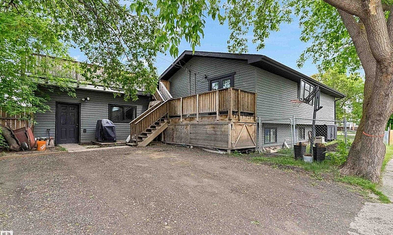 6 Bedroom House For ...