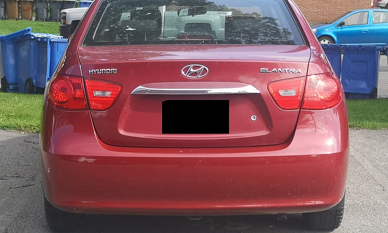 Hyundai Elantra 2010...