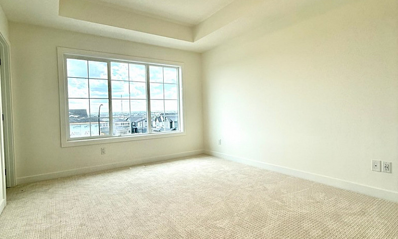 Stately New 3+ Bdrm ...
