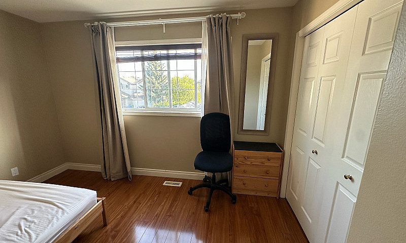 Room For Rent Hidden...