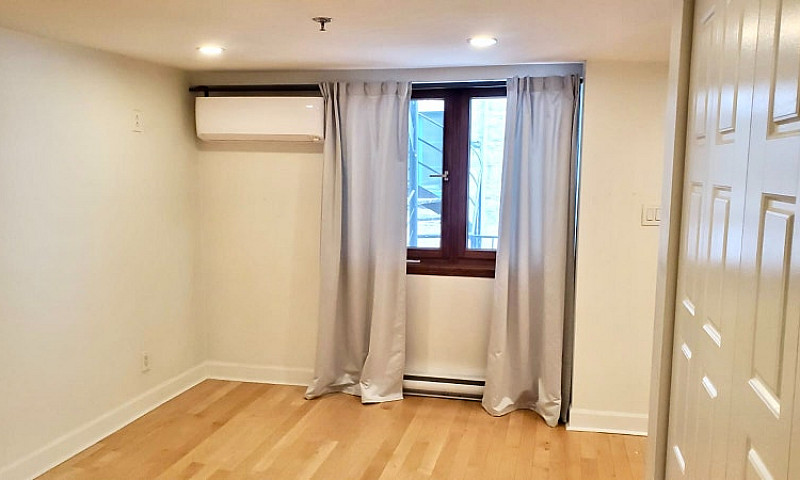 Spacious 2-Bedroom A...