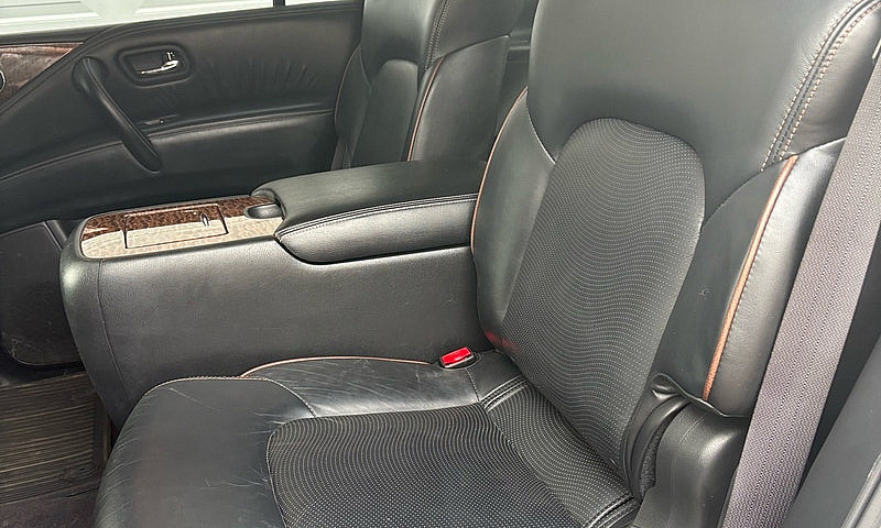 2017 Nissan Armada ...