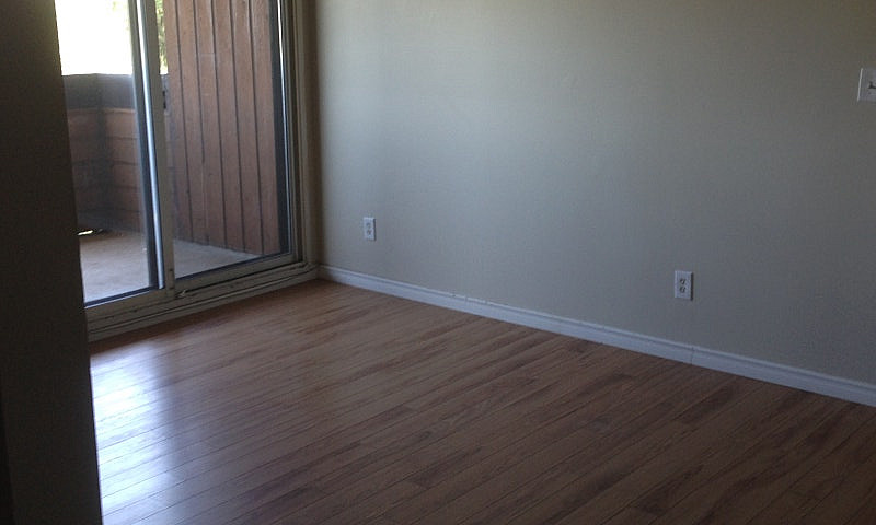 2 Bedroom 900 Sqft A...