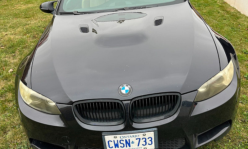 Bmw E93 M3 2008...
