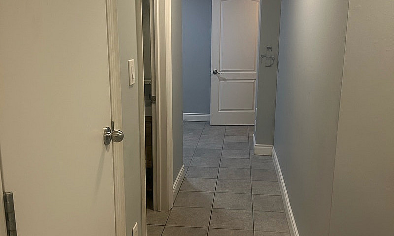 Spacious 1 Bedroom B...