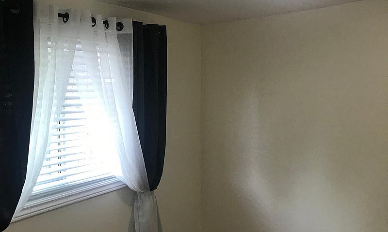 1 Bedroom Above Grou...