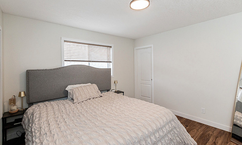 5 Bed/3 Bath Bi-Leve...