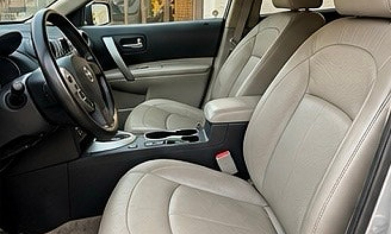 2013 Nissan Rogue...