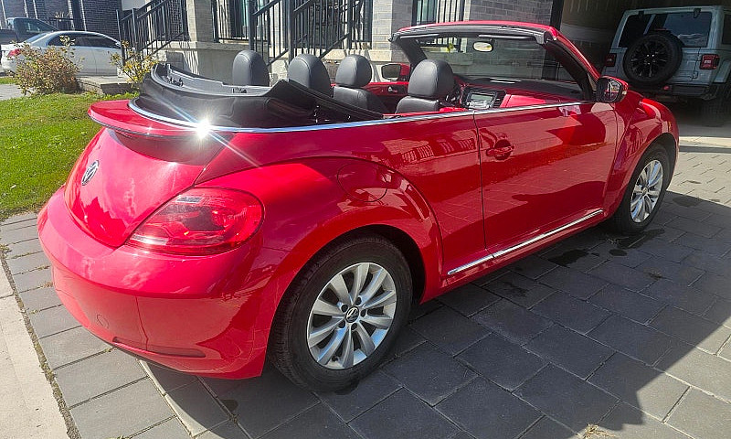 2014 Volkswagen Beet...