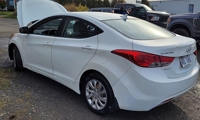 2012 Hyundai Elantra...