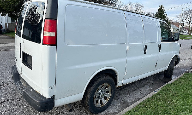  Chevrolet Express ...