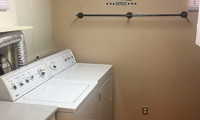 2 Bedroom Basement S...