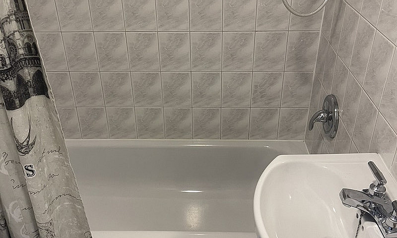 Studio À Louer Métro...