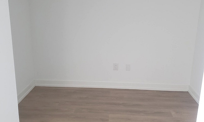 Premium 1 Bed + Den ...