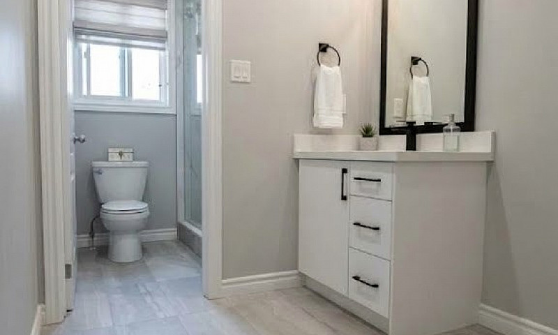 4-Bedroom 3-Washroom...