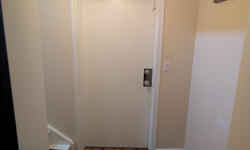 Cozy 1 Bed, 1 Bath B...