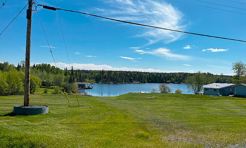 Lake Place - Laclu O...