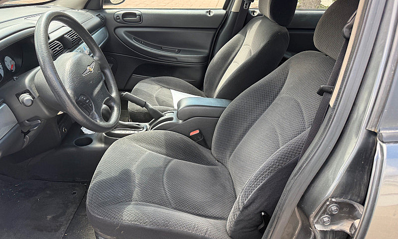 2005 Chrysler Sebrin...