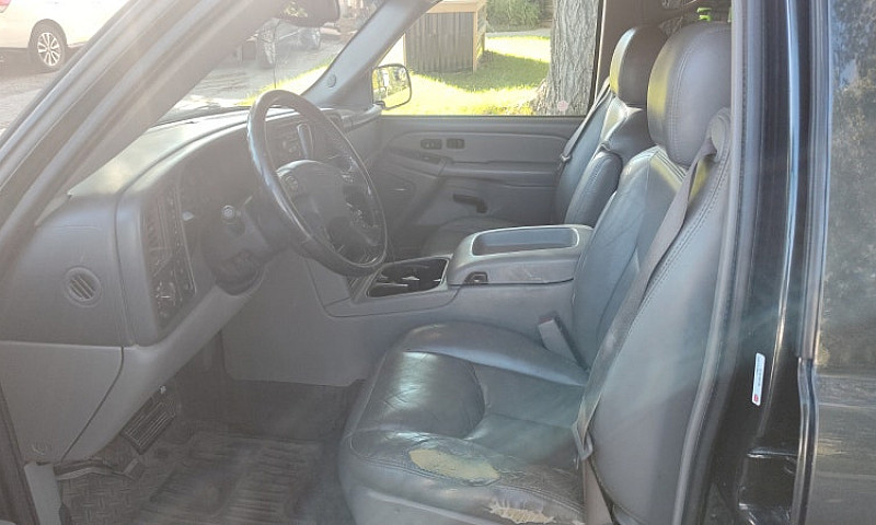 2005 Chev Avalanche...