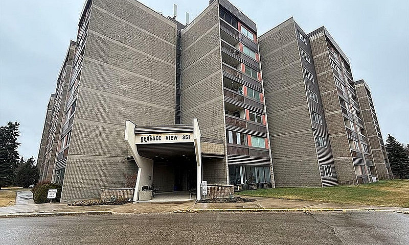 2Bedroom Condo For R...