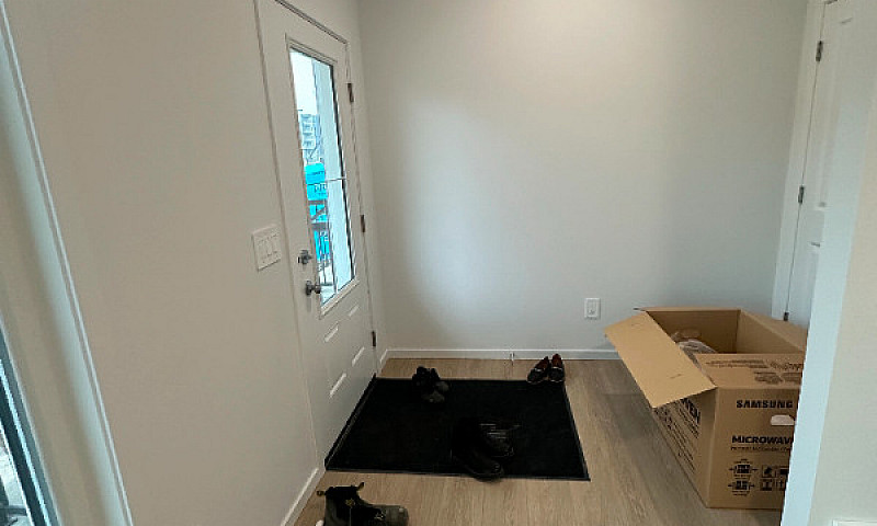 Stunning 3-Bedroom U...