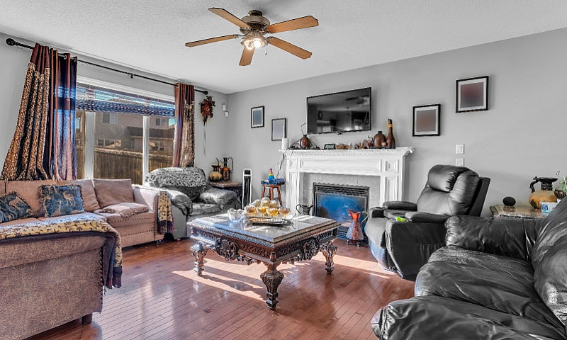 3 Bedrooms 3 Bath Ho...