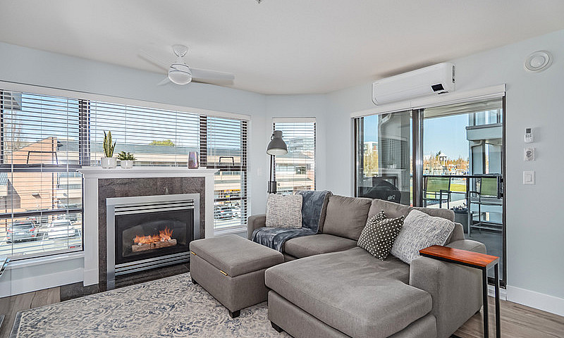 2 Bedroom Condo For ...