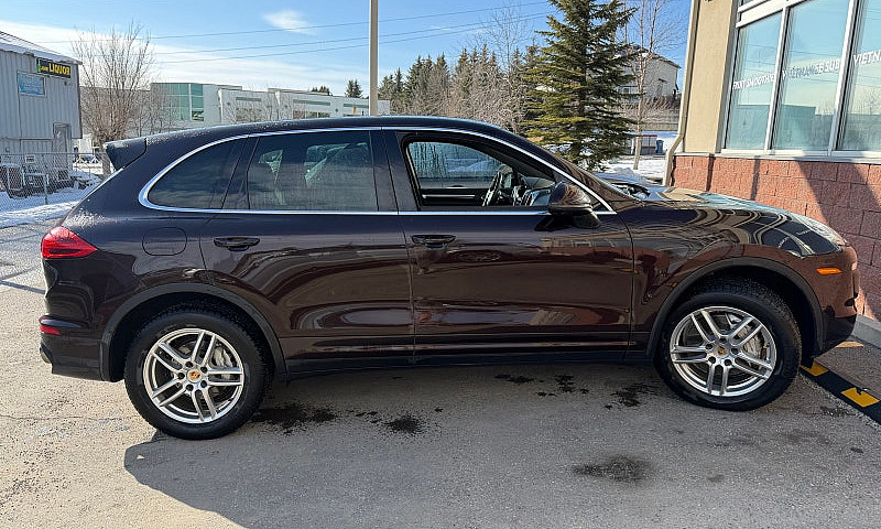 2015 Porsche Cayenne...