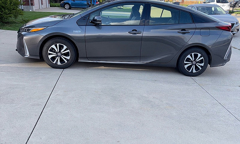 2019 Toyota Prius Pr...