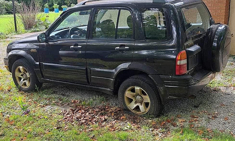 2000 Suzuki Grand Vi...