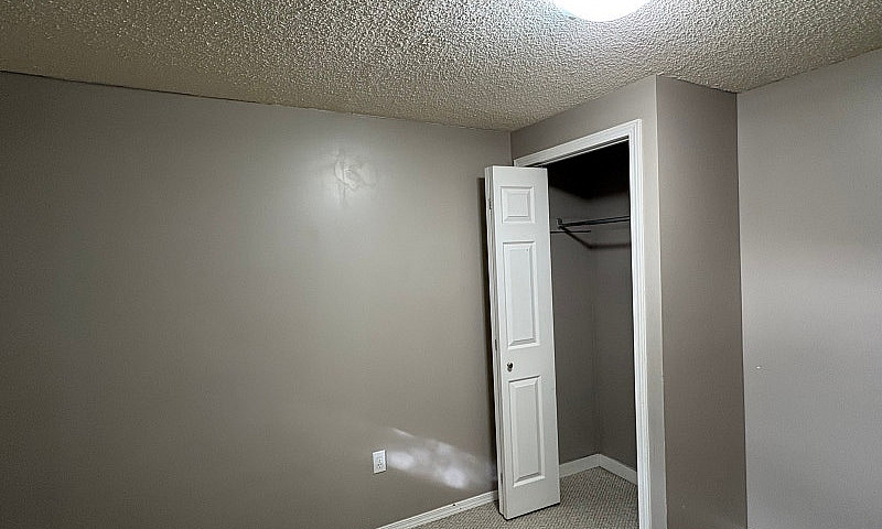 2 Bedrooms Duplex Ar...