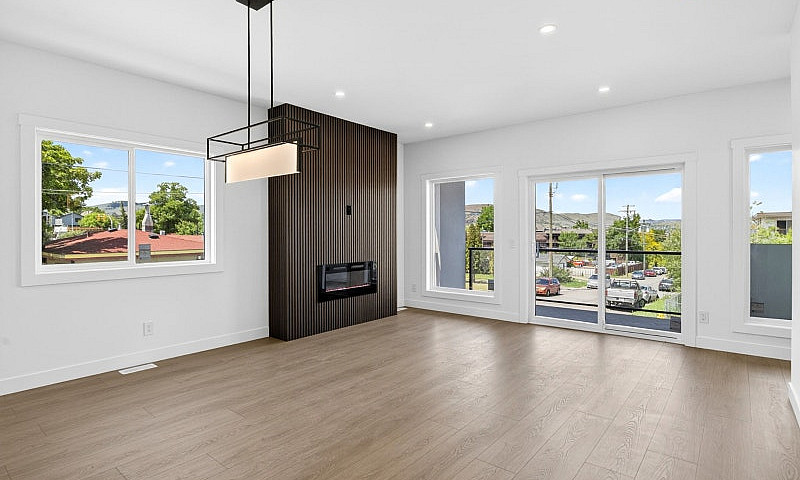 3 Bedroom Townhome N...