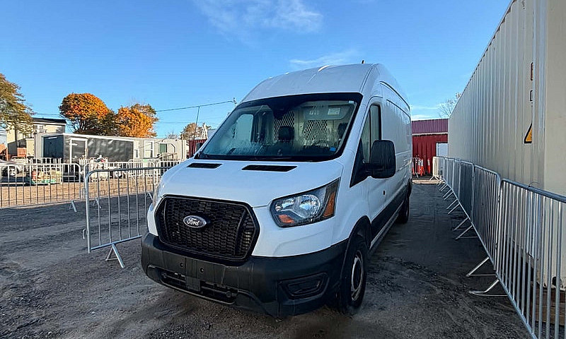 2022 Ford Transit 25...