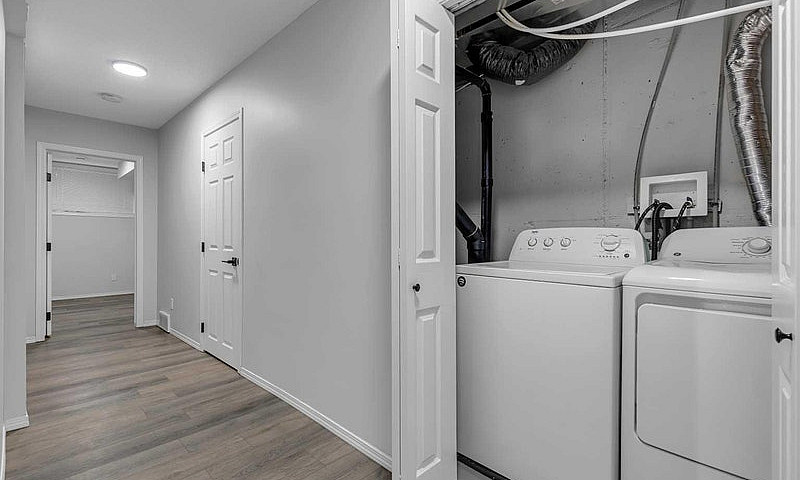 4-Bedroom Whole Hous...