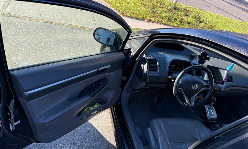  2011 Honda Civic Ex...