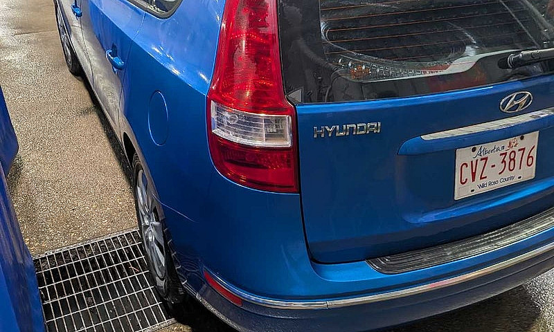 2011 Hyundai Elantra...