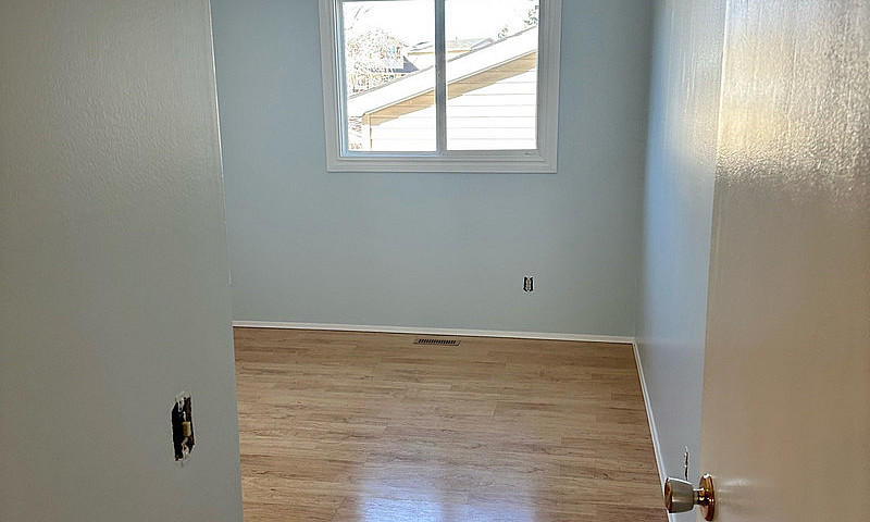2 Bed +1Bath Main Fl...