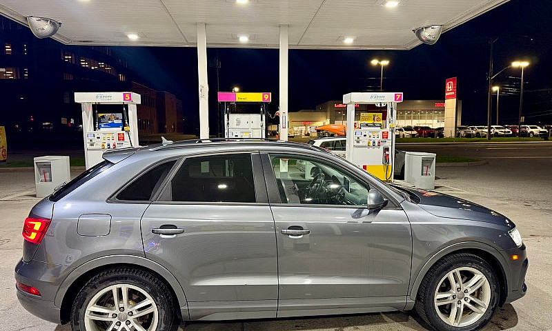 Audi Q3 2016...