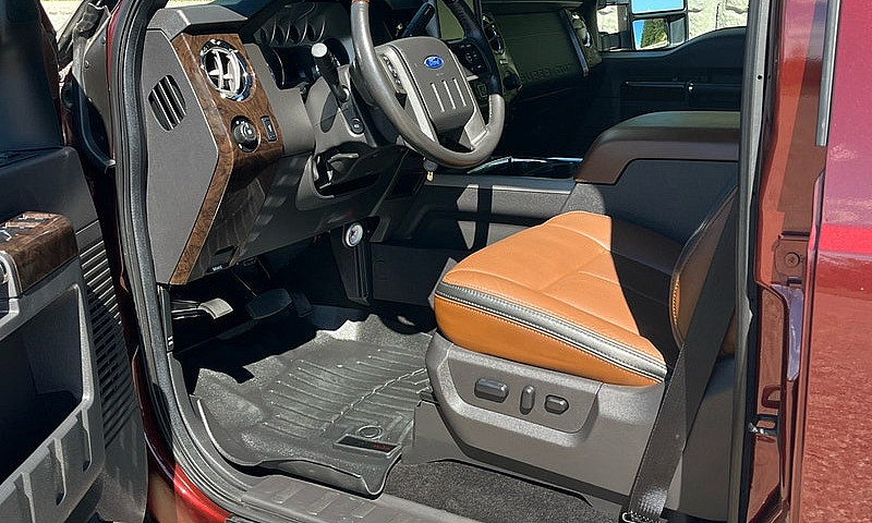 Ford F350 Platinum...