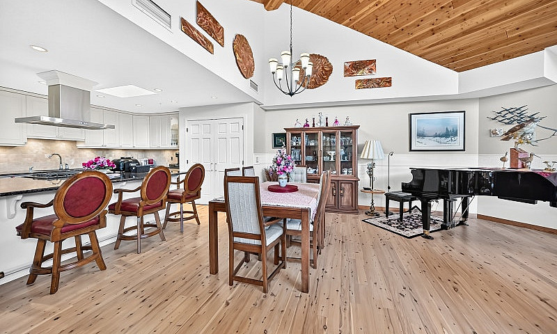 For Sale: 505 Spring...